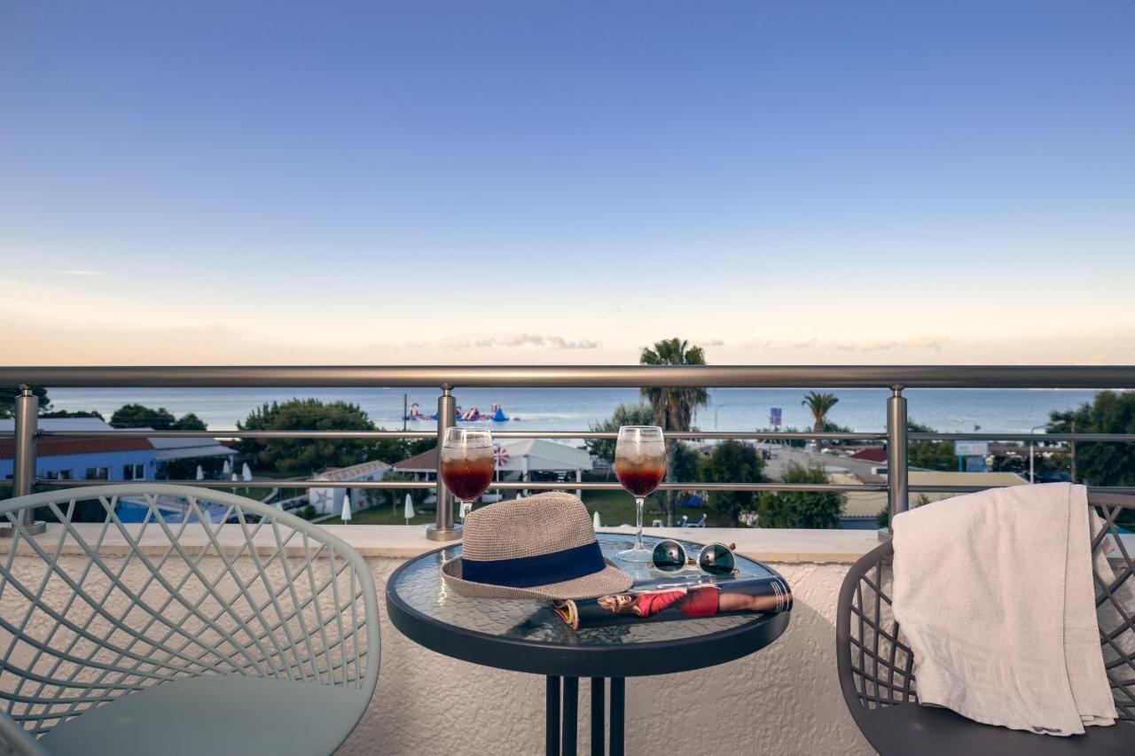 Hotel Albatros Μωραΐτικα Εξωτερικό φωτογραφία